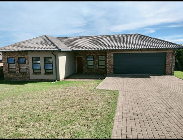 3 BEDROOM FREEHOLD FOR SALE IN DIE HEUWEL